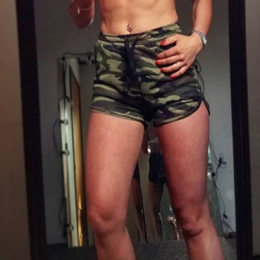 Itzon | Green CAMOUFLAGE shorts with pocke - Picture 4 of 4